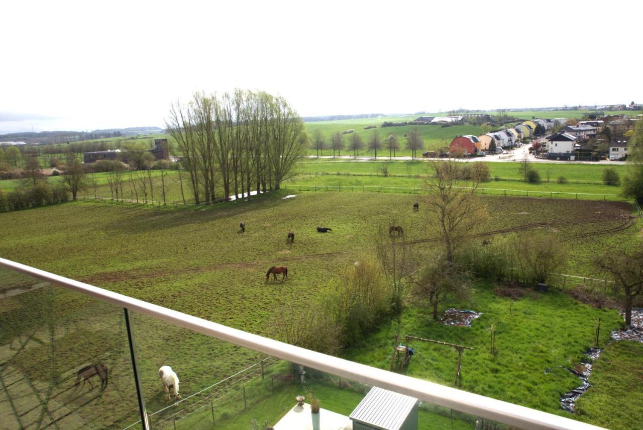 Peaceful Modern 2 Bedroom Penthouse With Nice View Hesperange Exteriér fotografie