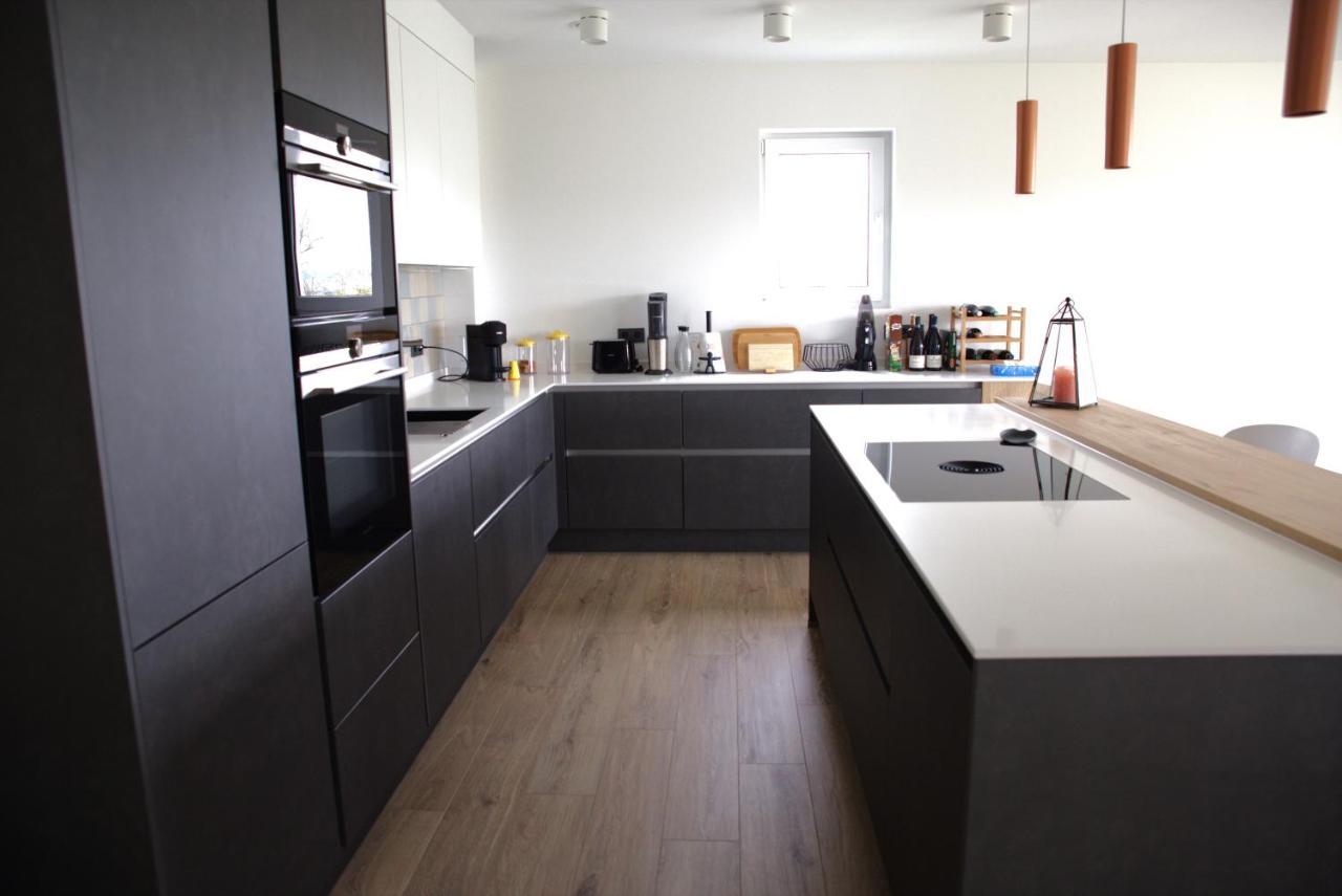 Peaceful Modern 2 Bedroom Penthouse With Nice View Hesperange Exteriér fotografie